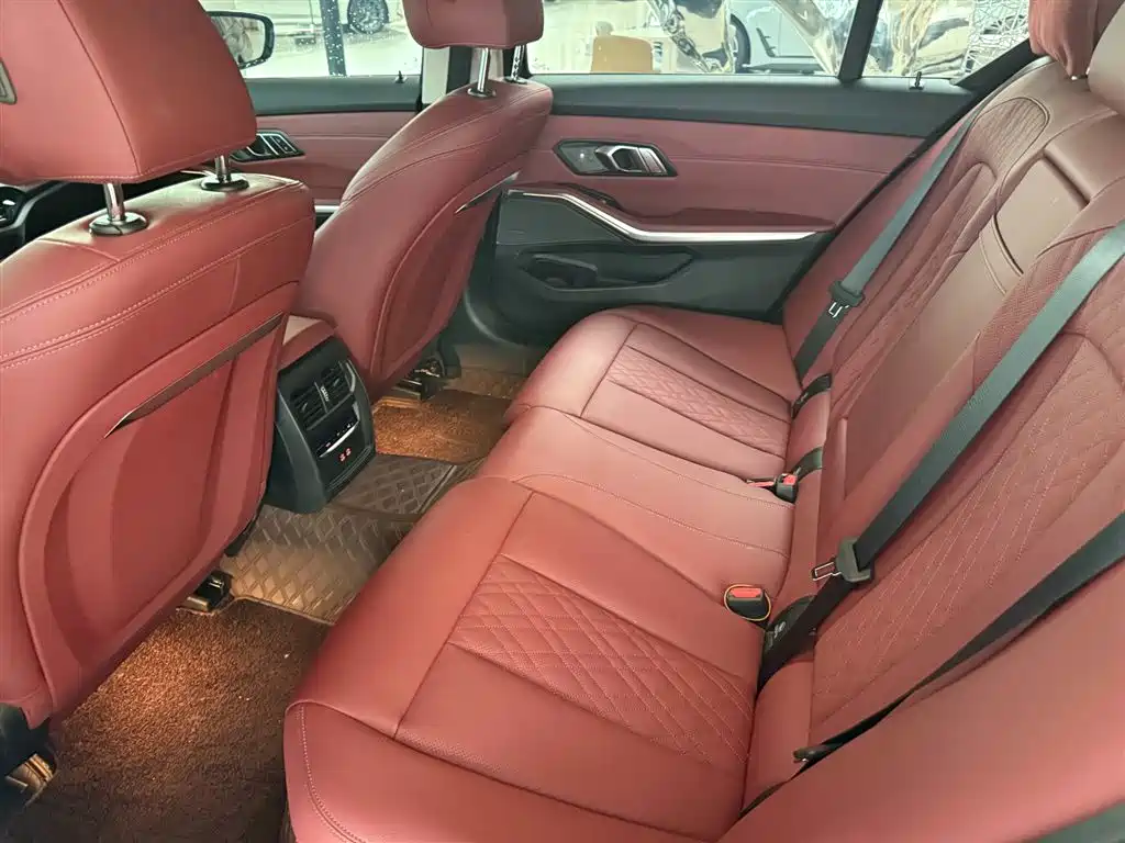 BMW 3 Series — миниатюра 7
