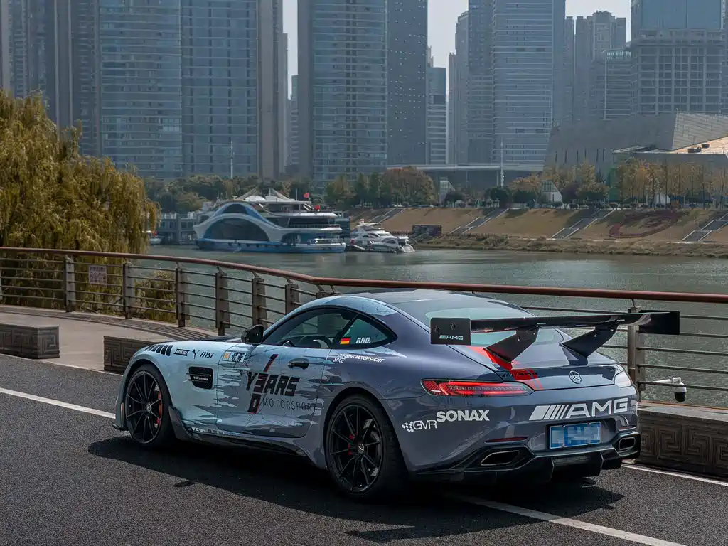 Mercedes-Benz AMG GT — миниатюра 10
