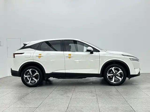Nissan Qashqai — миниатюра 7