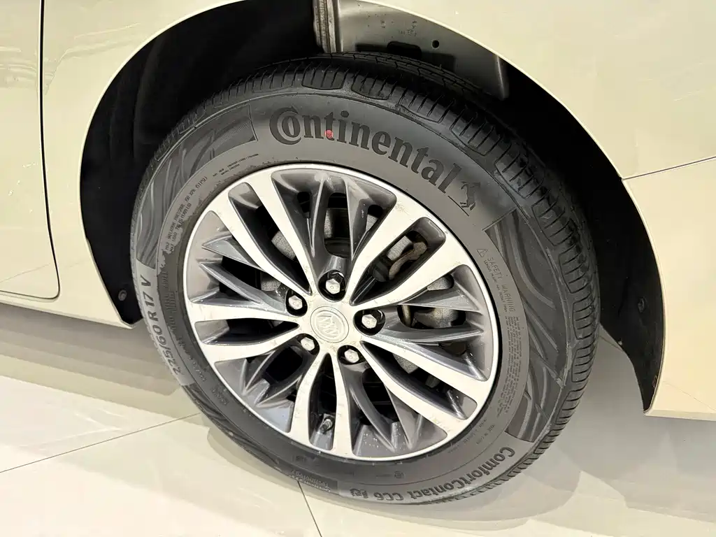 Buick GL8 — миниатюра 28