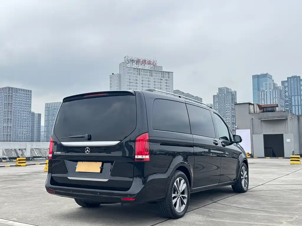Mercedes-Benz V-Class — миниатюра 16