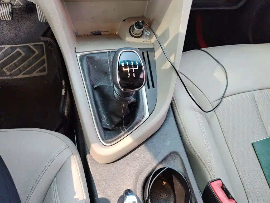 Buick Excelle — миниатюра 10