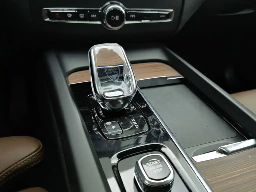 Volvo XC60 — миниатюра 13
