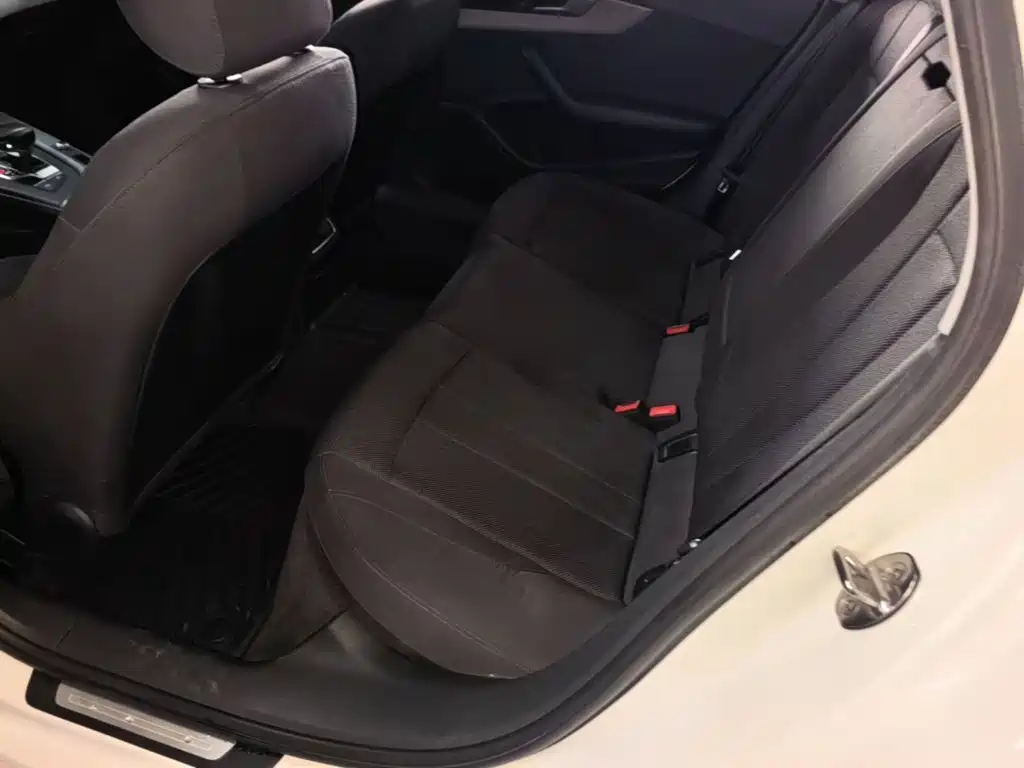 Audi A4L — миниатюра 17