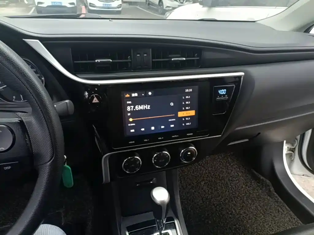 Toyota Corolla — миниатюра 13