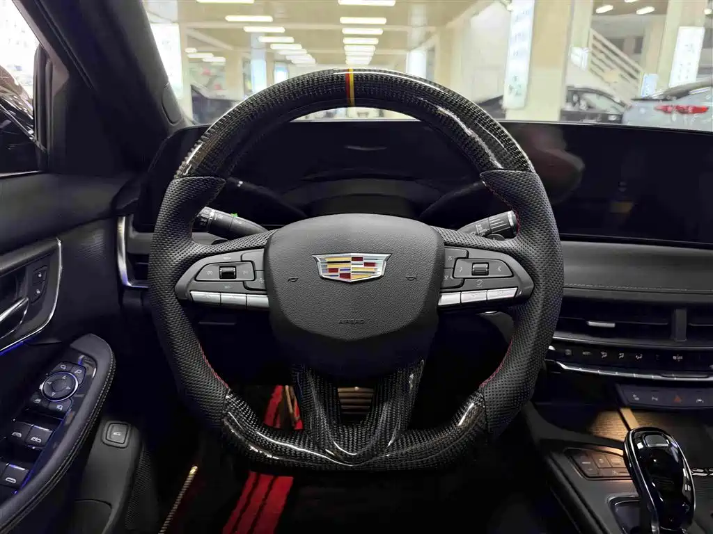 Cadillac CT5 — миниатюра 13