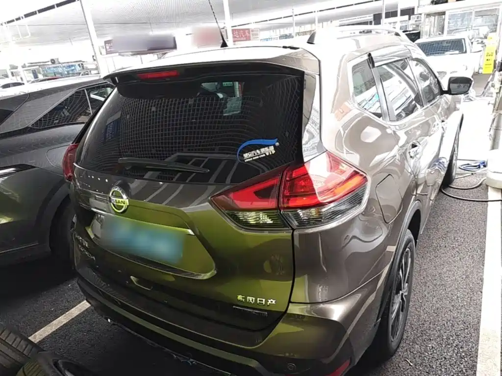 Nissan X-Trail — миниатюра 6