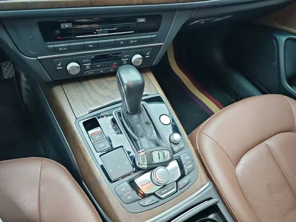 Audi A6L — миниатюра 14