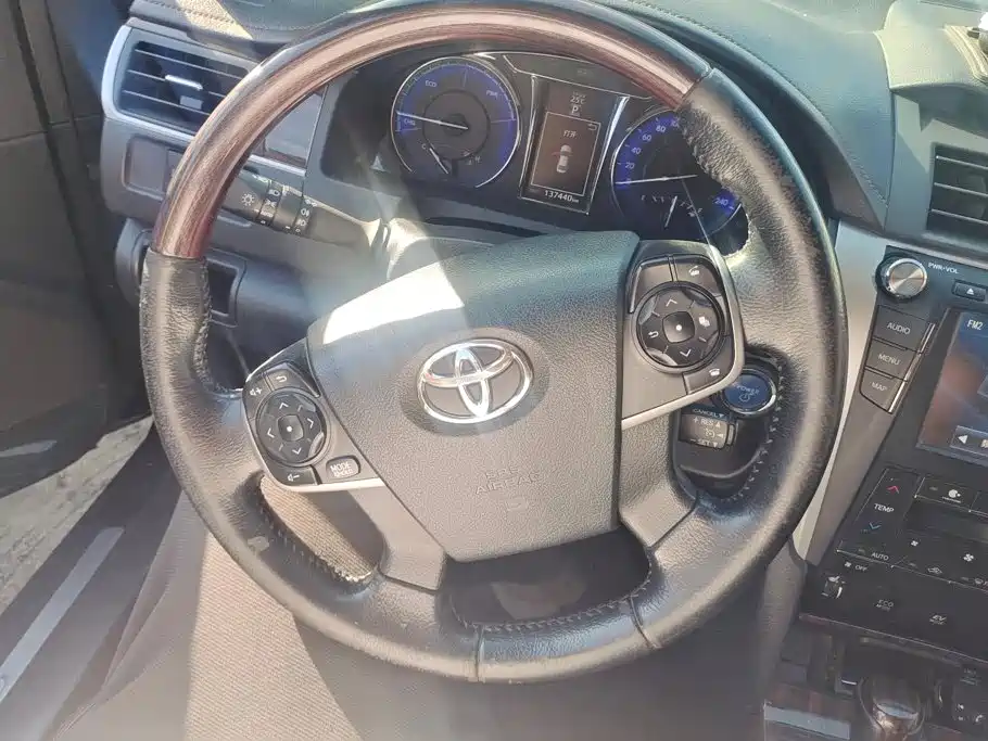 Toyota Camry — миниатюра 15