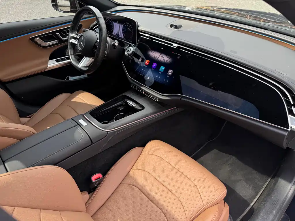 Mercedes-Benz E-Class — миниатюра 15