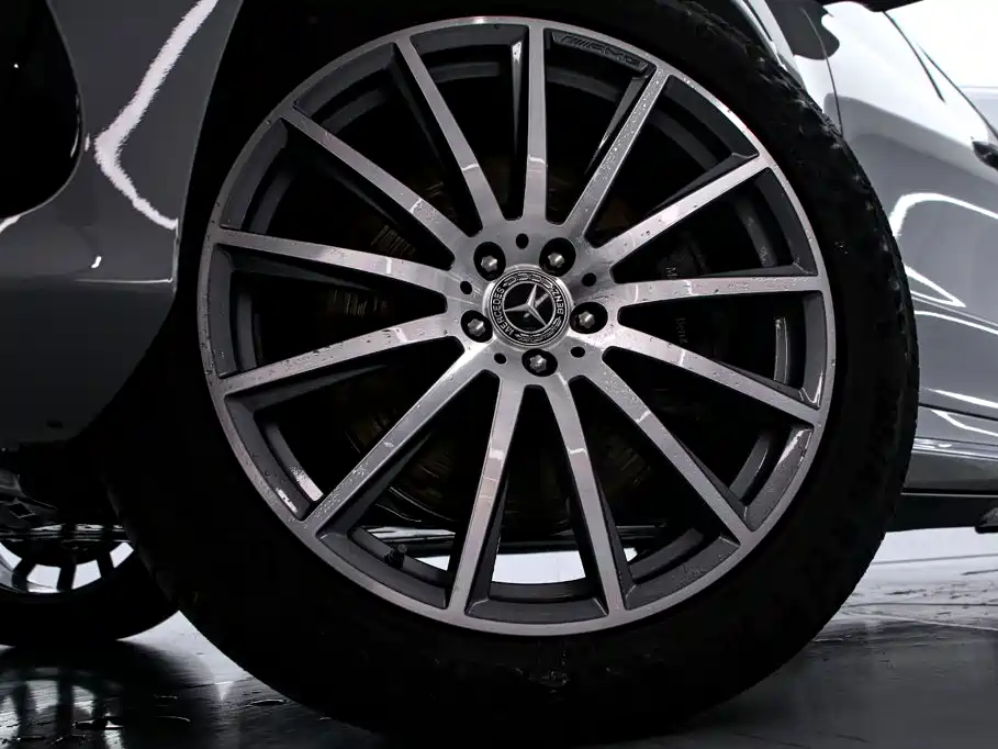 Mercedes-Benz GLS — миниатюра 19
