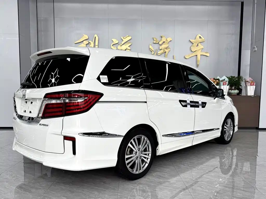 Honda Elysion — миниатюра 15