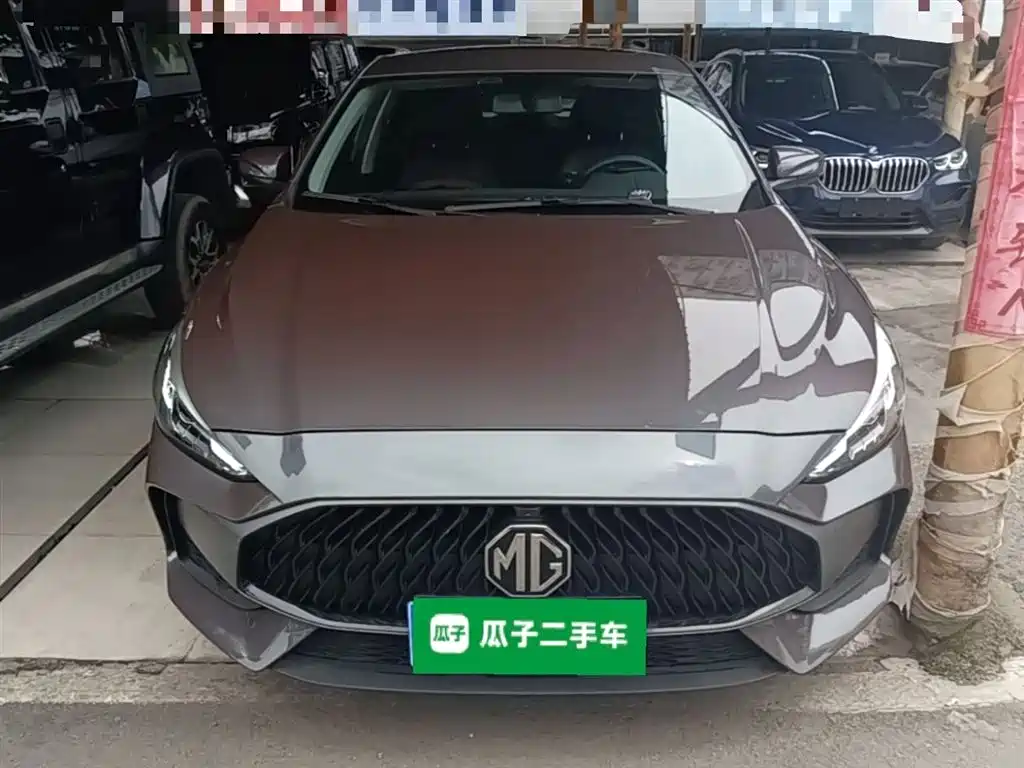 MG 5 2023 180DVVT CVT Luxury