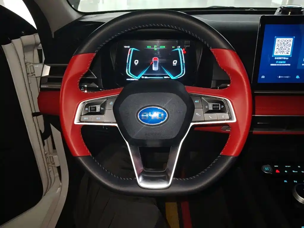 BYD e2 — миниатюра 11