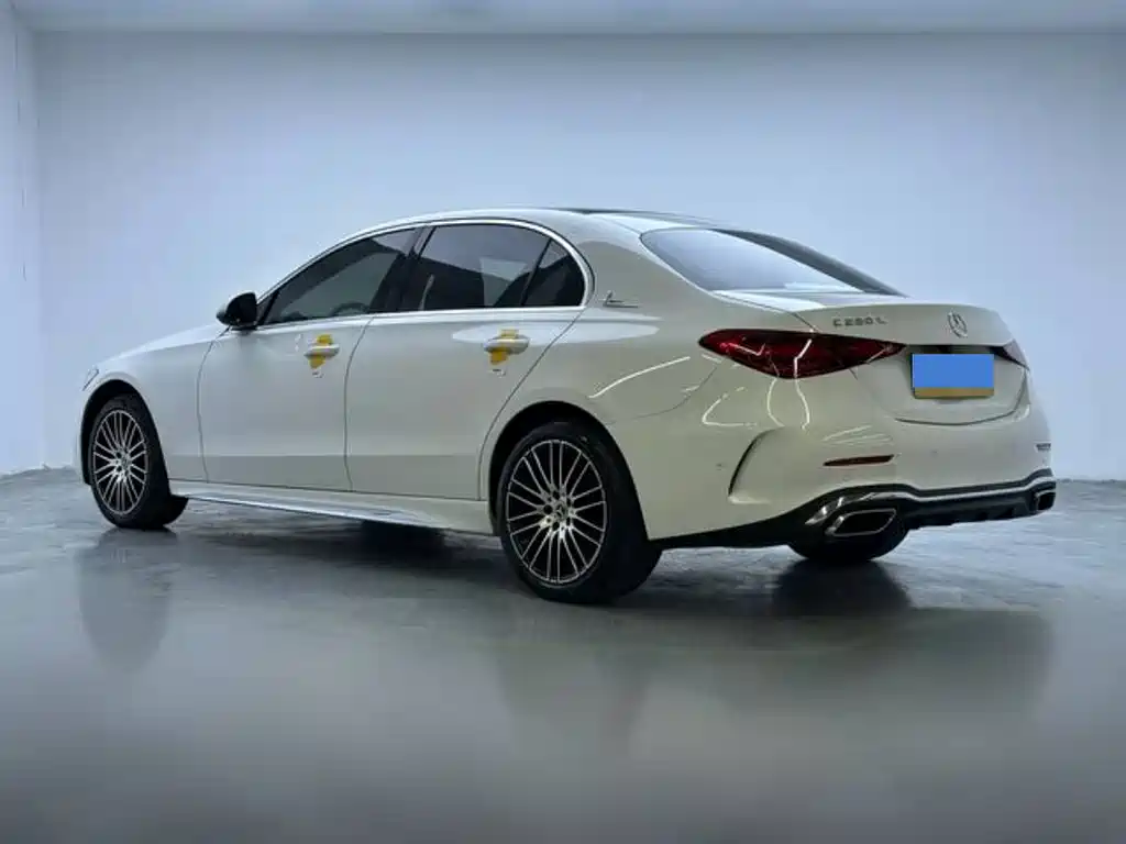 Mercedes-Benz C-Class — миниатюра 4