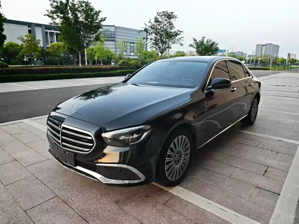 Mercedes-Benz E-Class 2021
