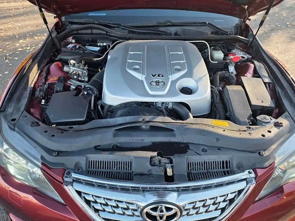 Toyota Reiz — миниатюра 8
