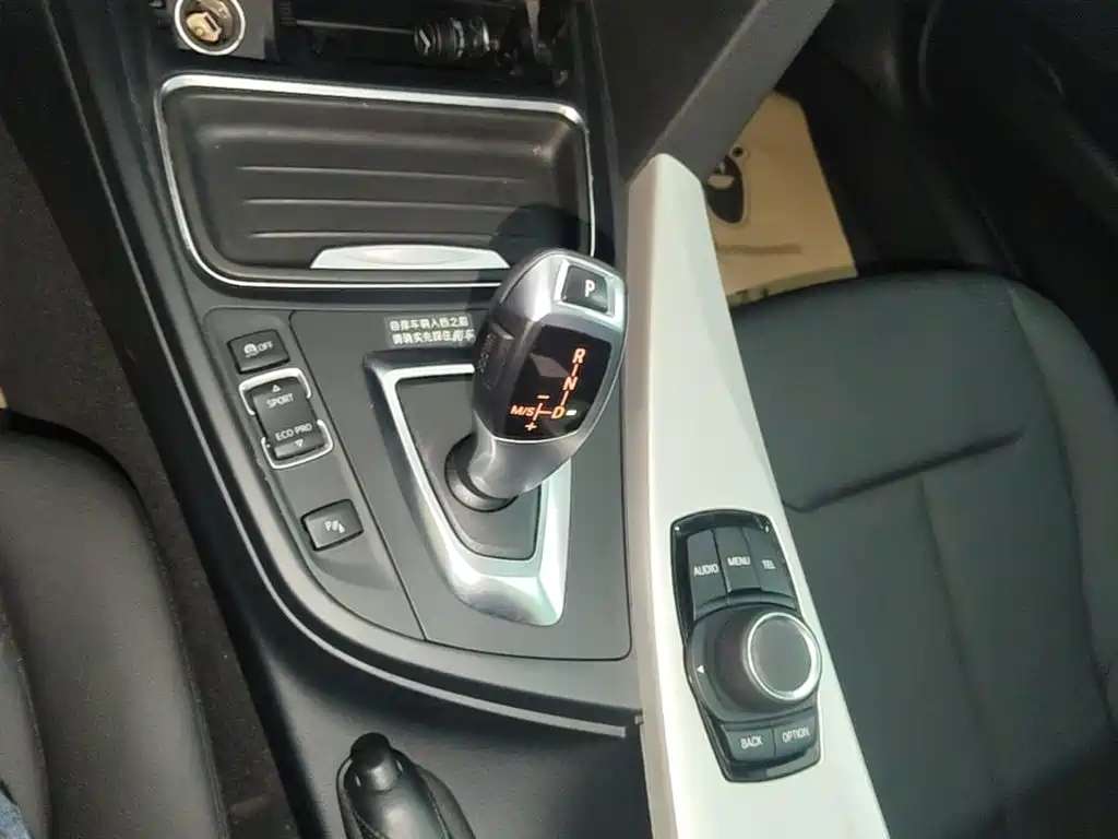 BMW 3 Series — миниатюра 14