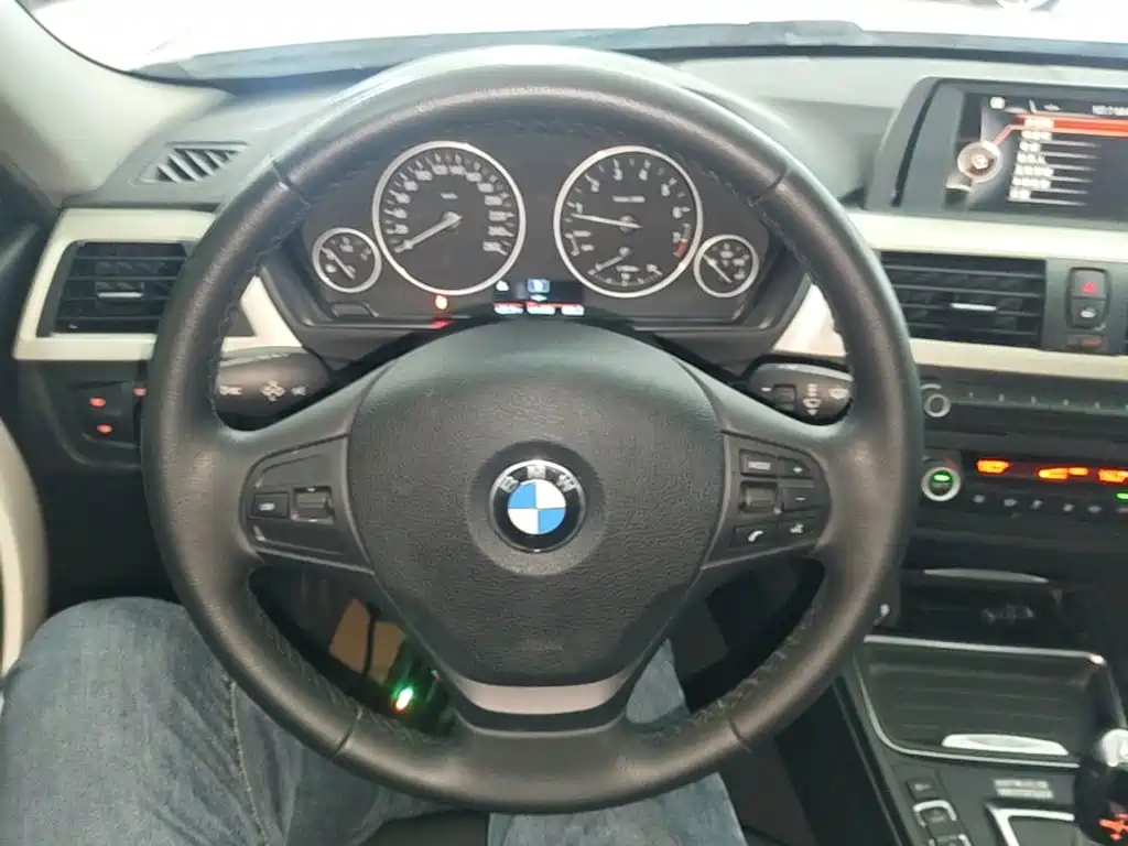 BMW 3 Series — миниатюра 11