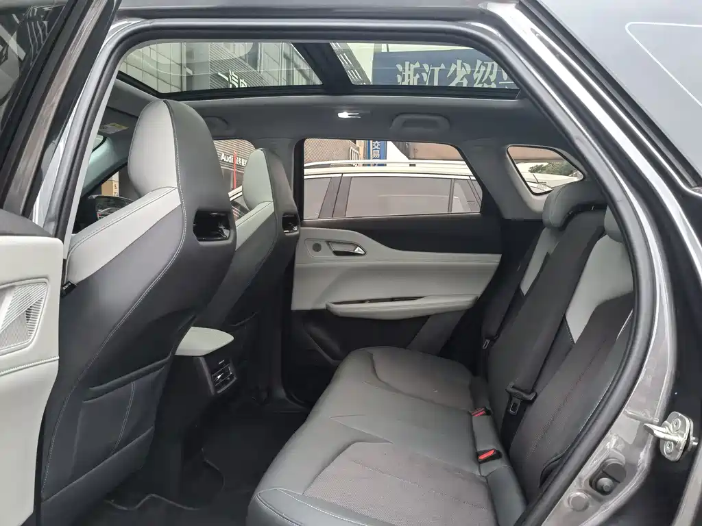 Changan UNI-Z 2024