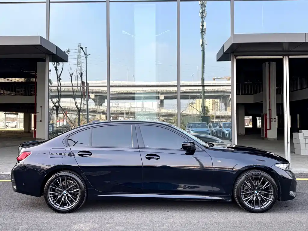 BMW 3 Series 3 2024 325Li M Sport