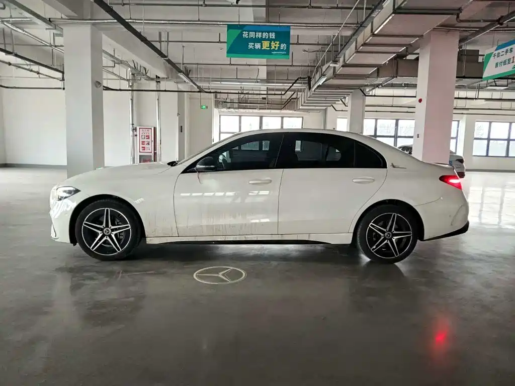 Mercedes-Benz C-Class — миниатюра 3