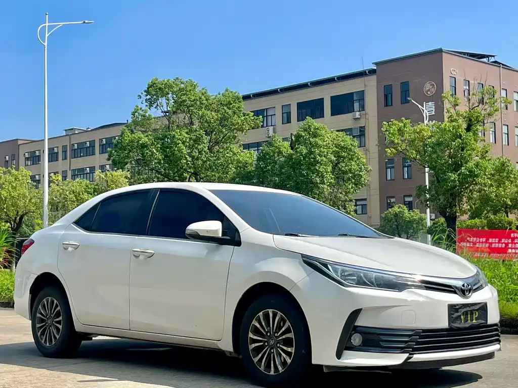 Toyota Corolla — миниатюра 3