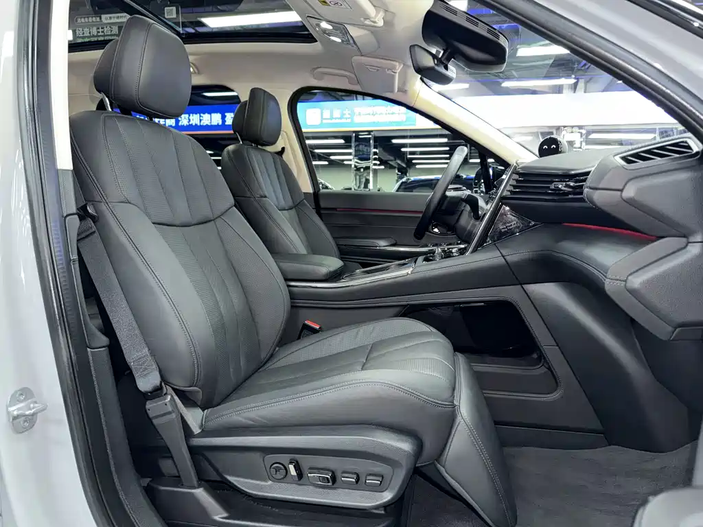 NIO ES8 — миниатюра 12