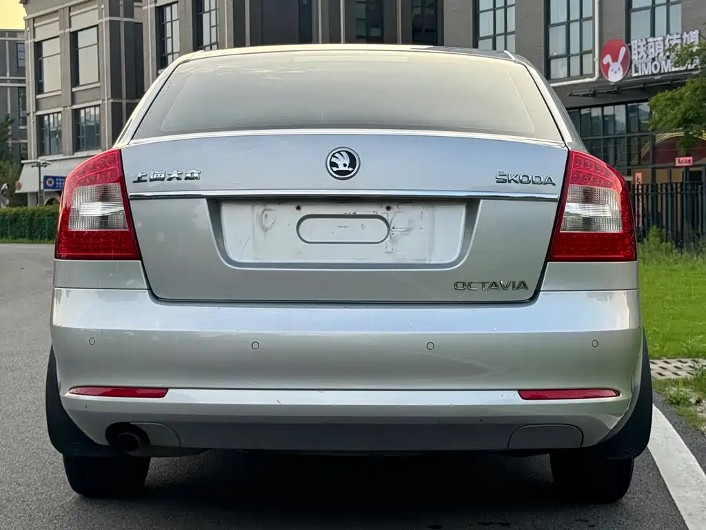 Skoda Octavia 2014 1.6L AT