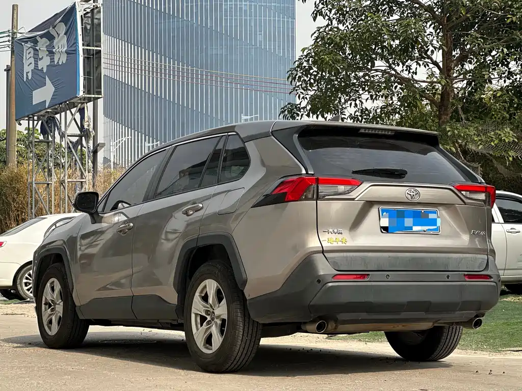 TOYOTA RAV4 RONGFANG
