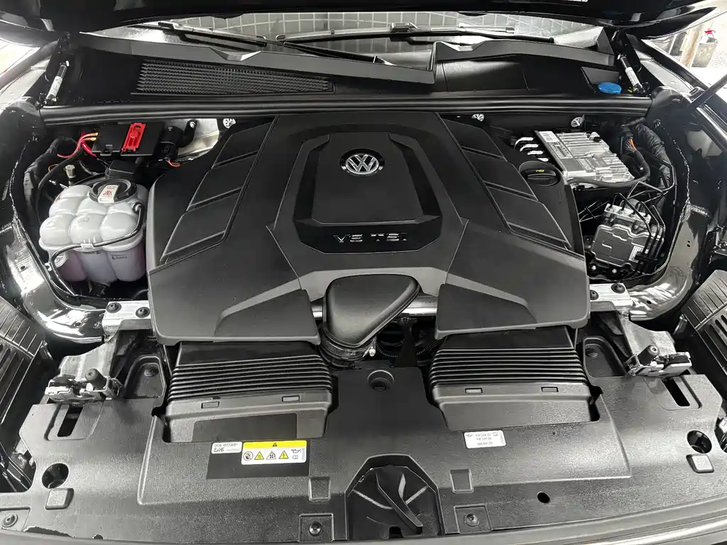 Volkswagen Touareg — миниатюра 30