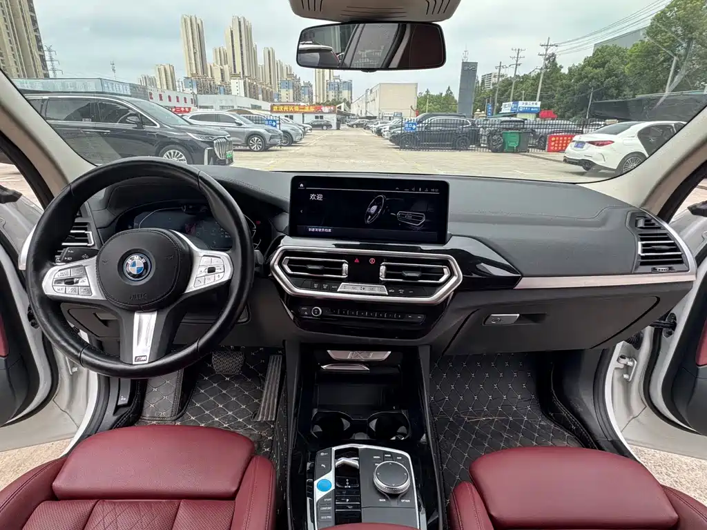 BMW iX3 — миниатюра 6