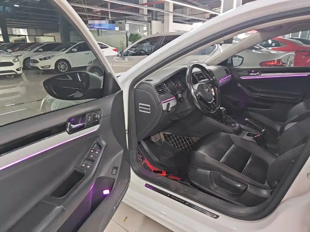 Volkswagen Sagitar — миниатюра 16