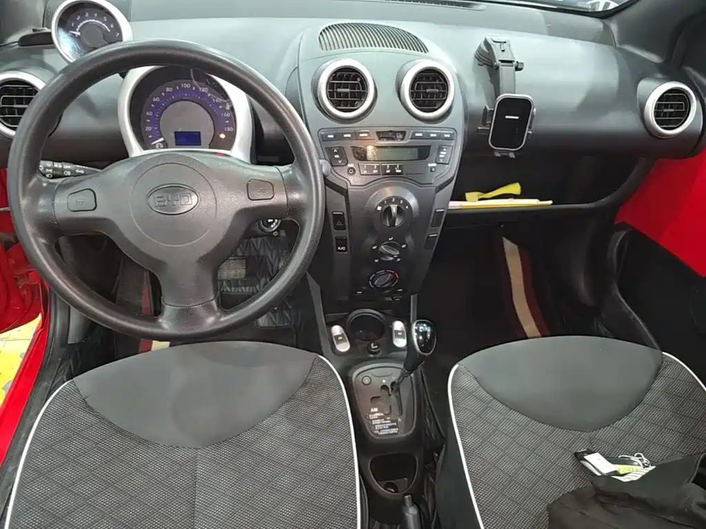 BYD F0 — миниатюра 10