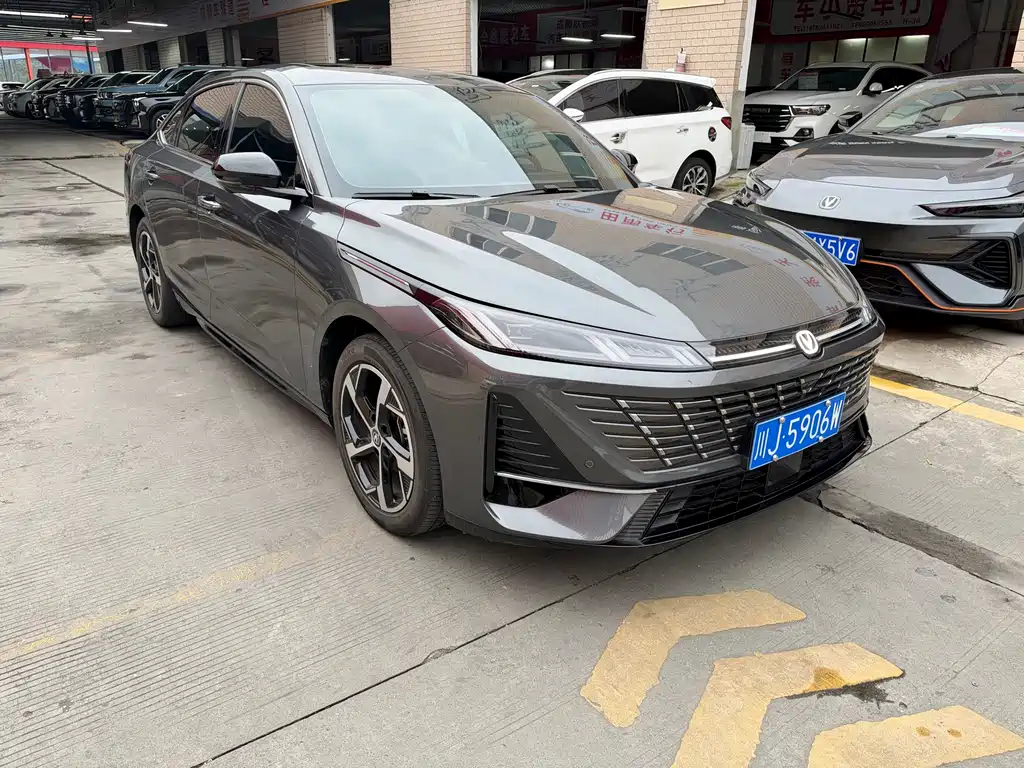Changan Eado — миниатюра 3