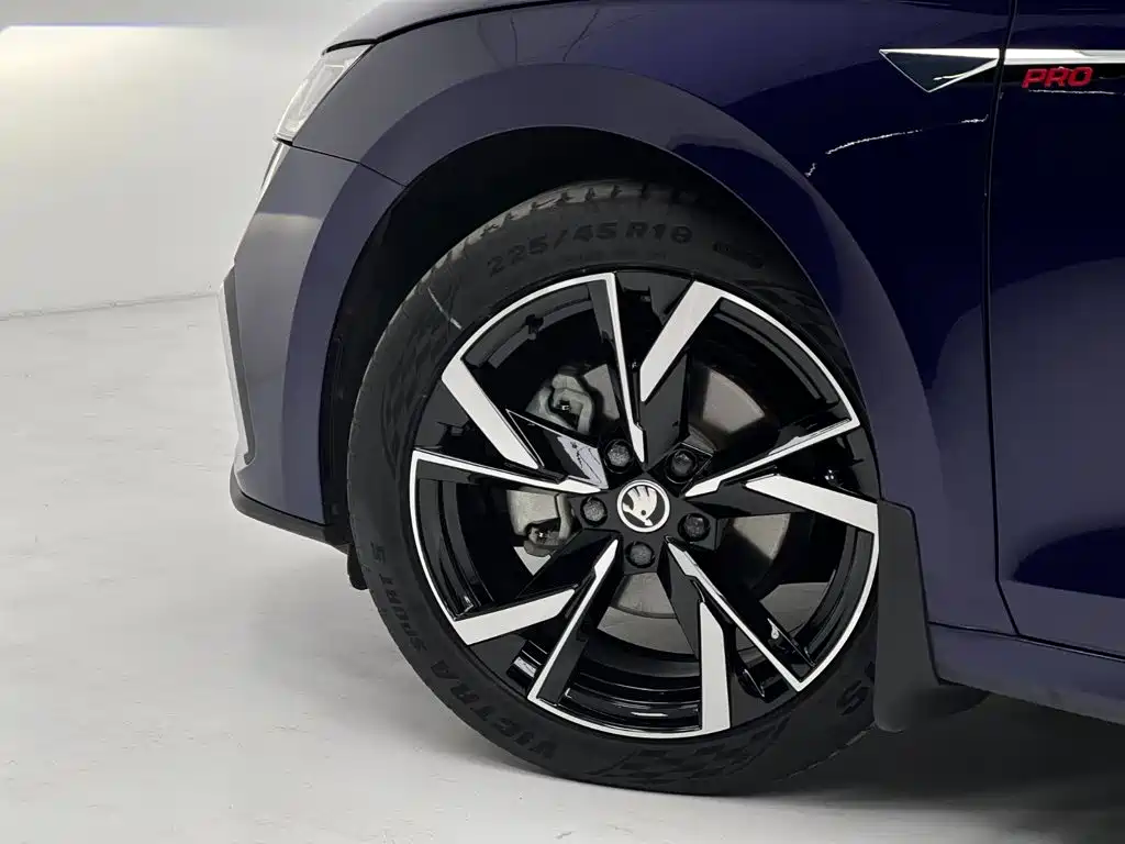 Skoda Octavia — миниатюра 13