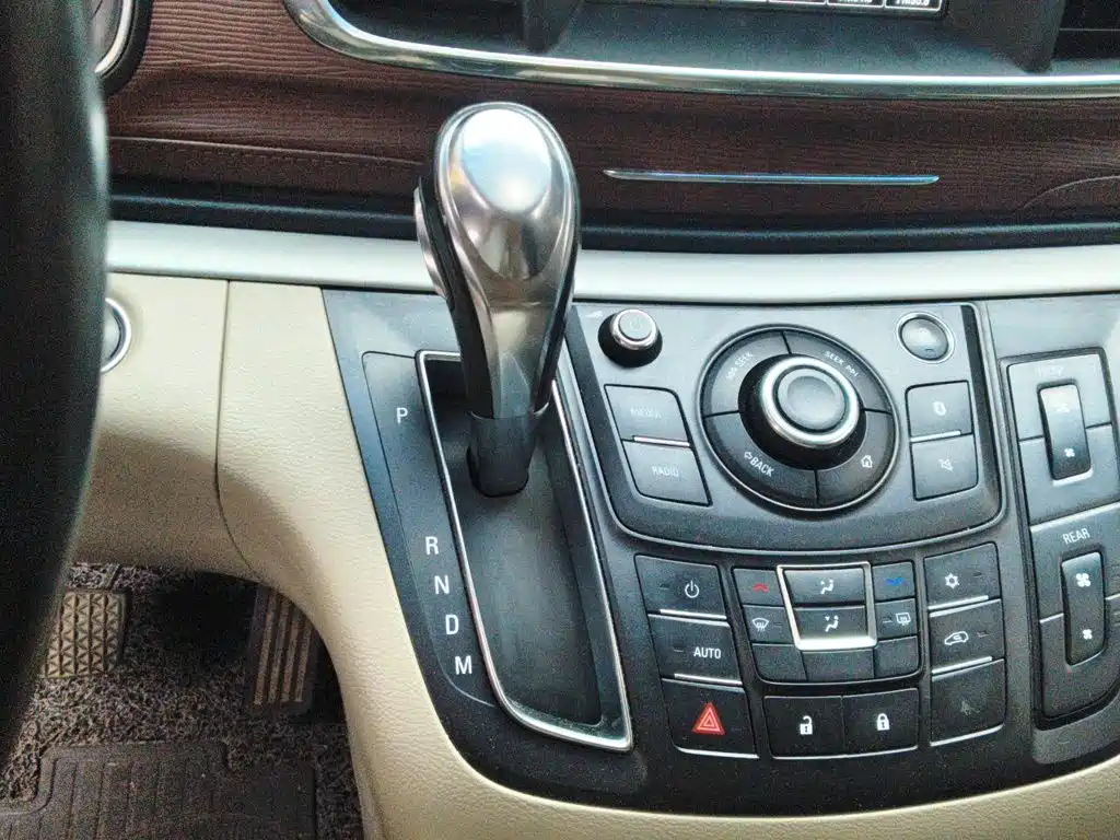Buick GL8 — миниатюра 15