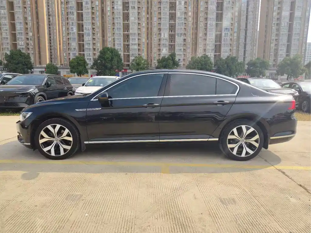 Volkswagen Magotan — миниатюра 4