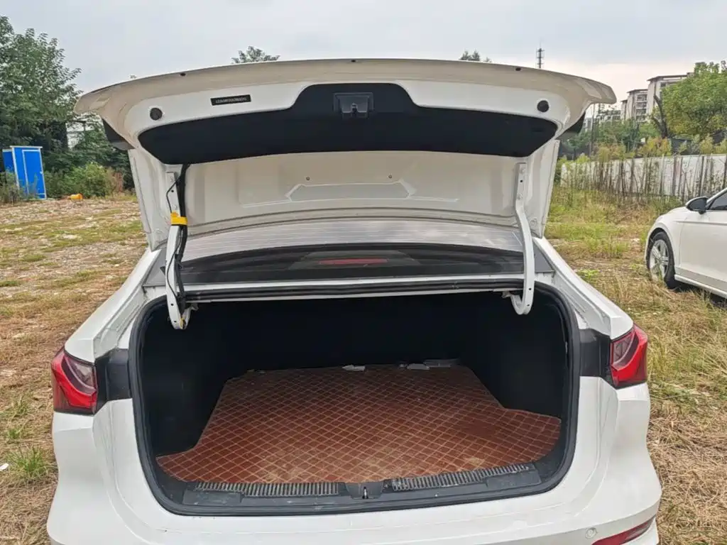Roewe i5 — миниатюра 19