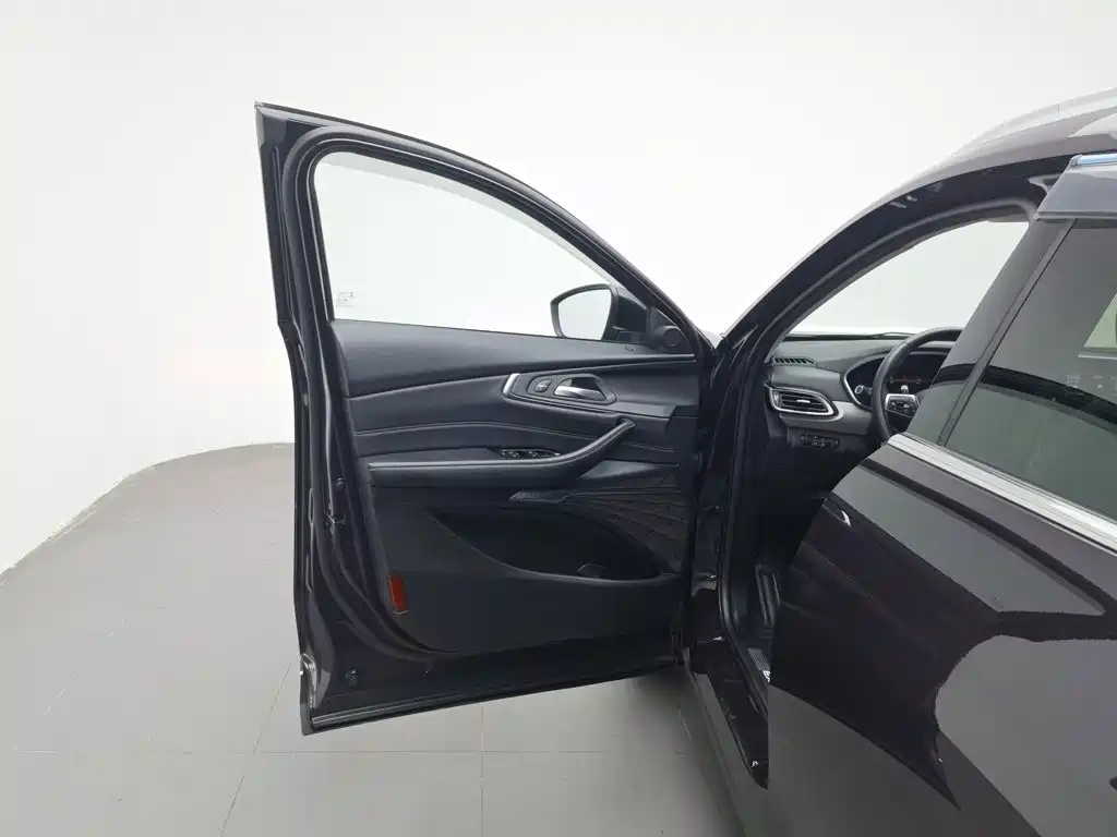 Exeed Lingyun — миниатюра 8