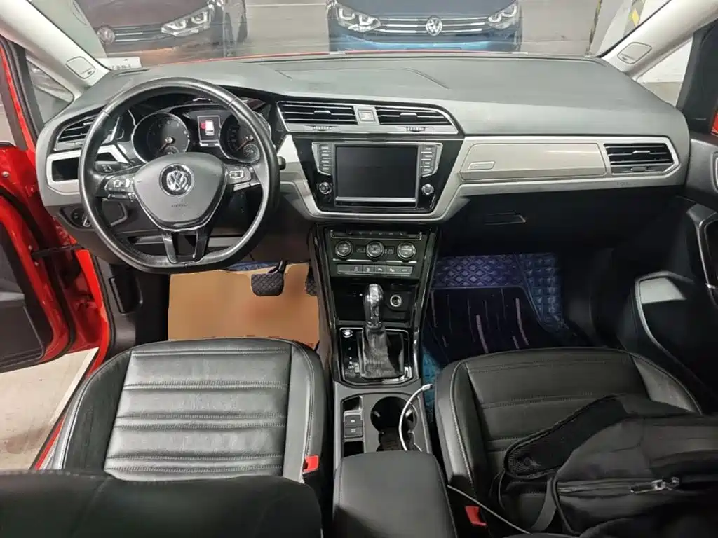 Volkswagen Touran — миниатюра 6