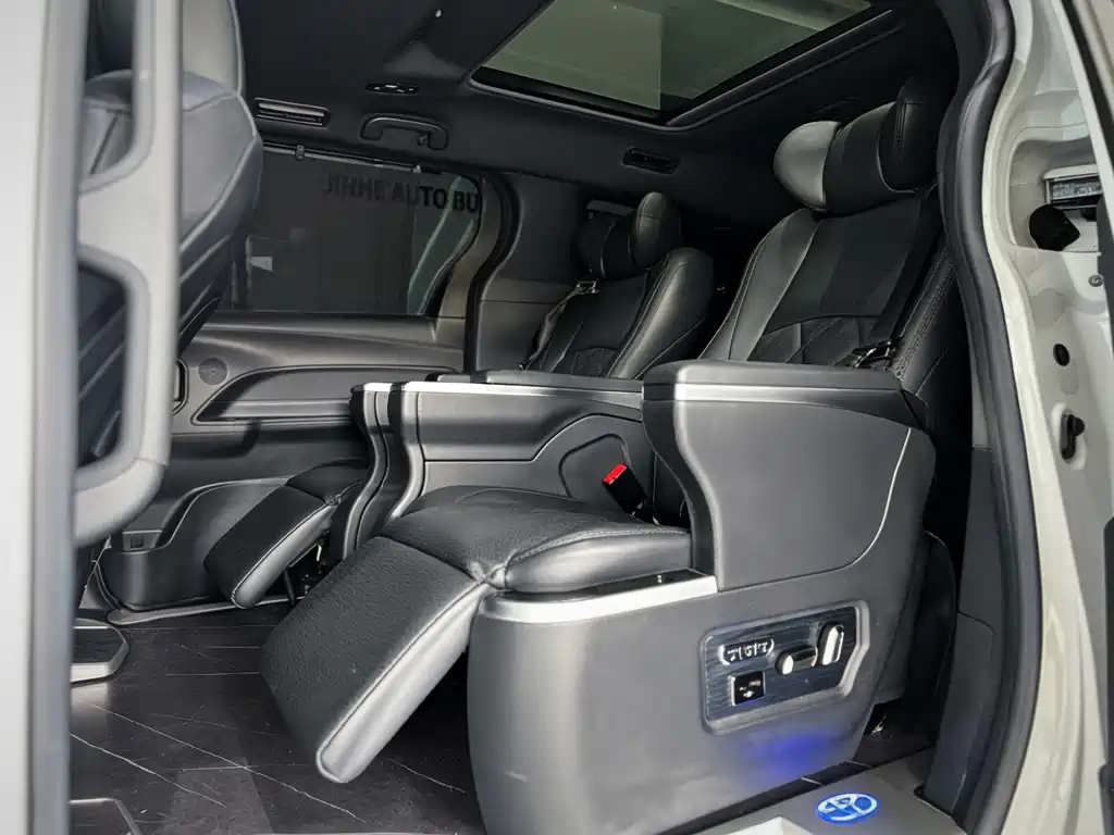 Toyota Sienna 2021 2.5L