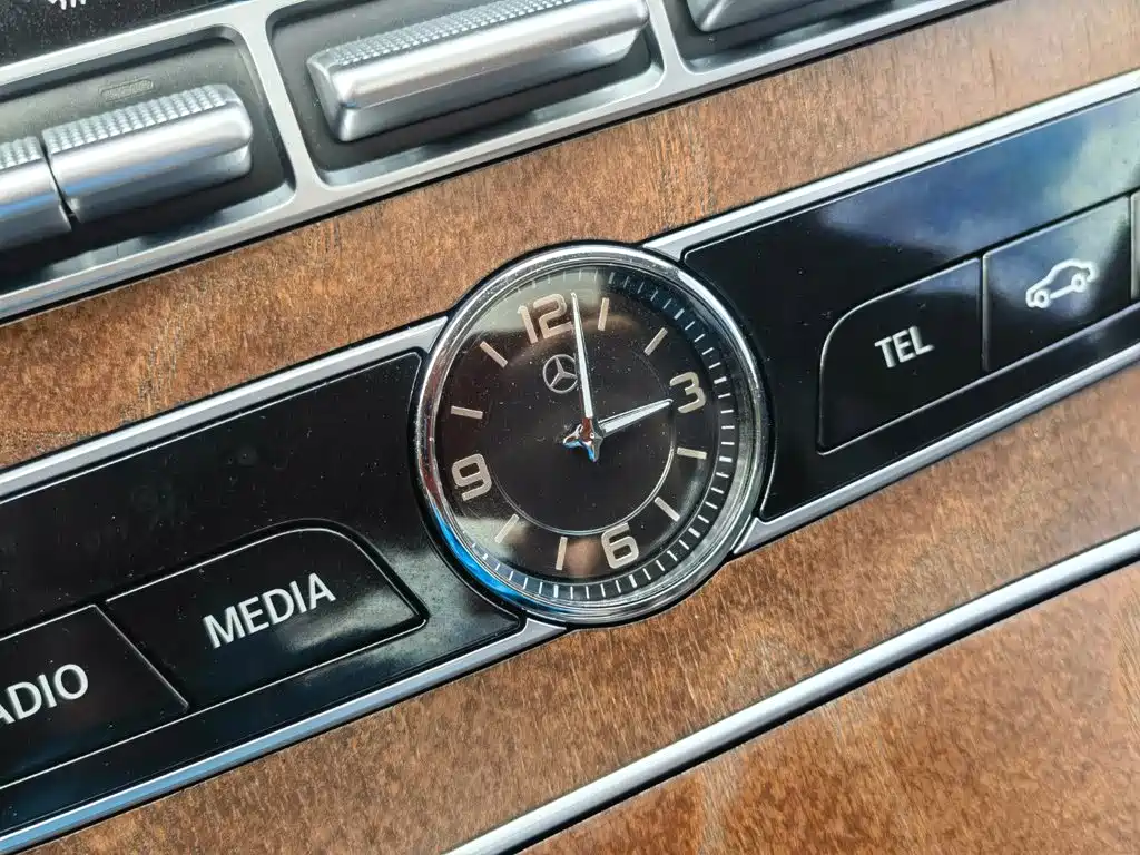 Mercedes-Benz E-Class — миниатюра 22