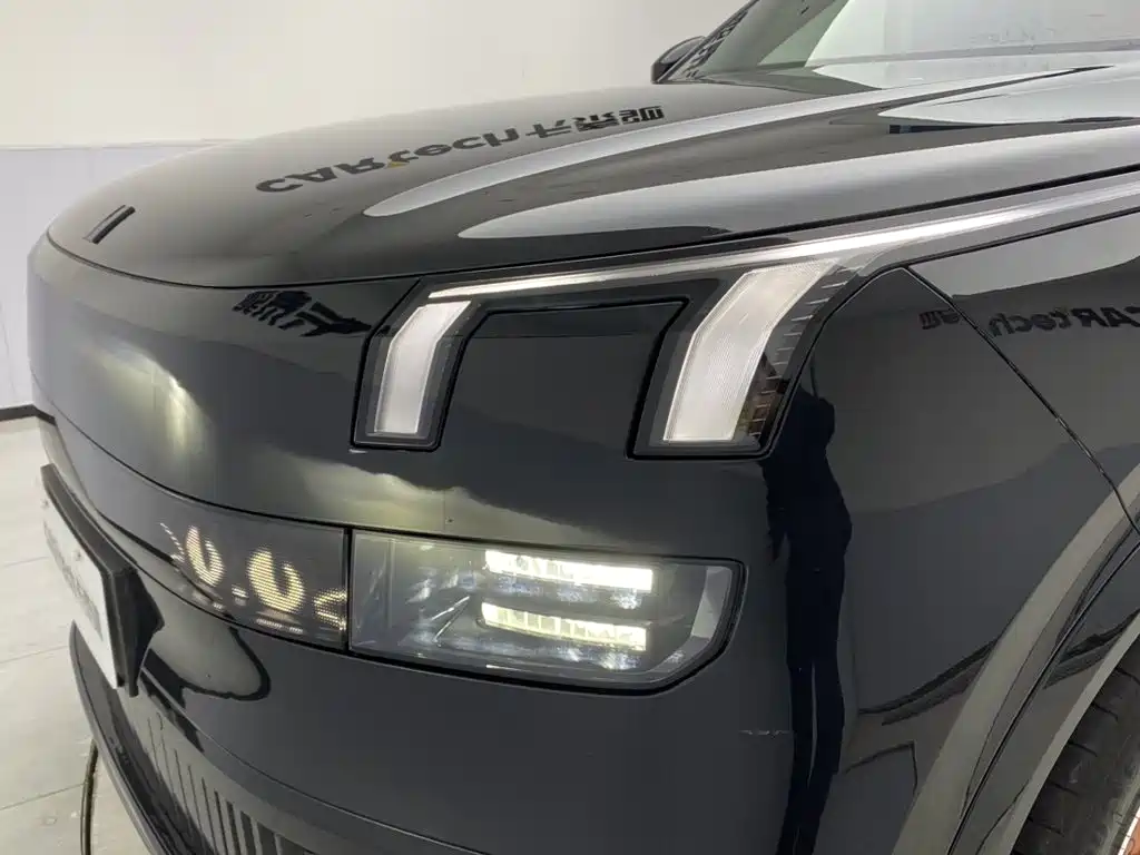 Lynk & Co 900 — миниатюра 9
