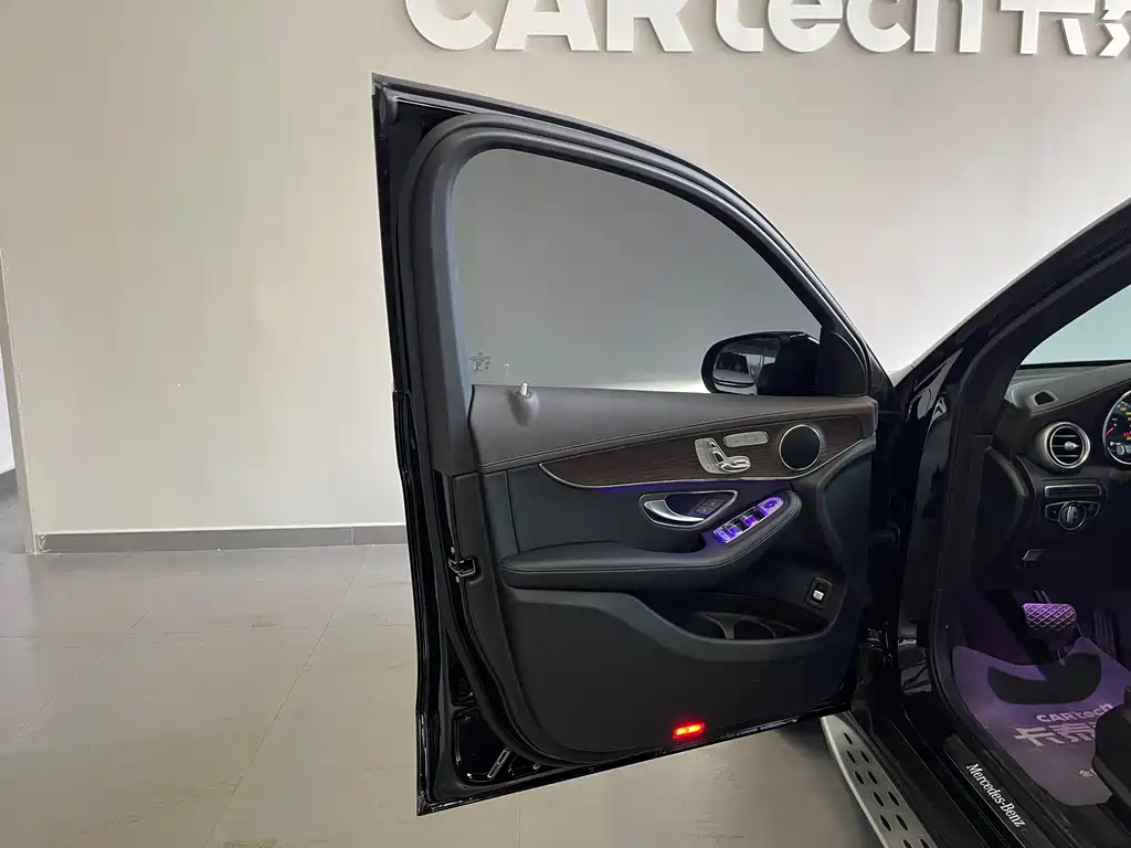 Mercedes-Benz GLC — миниатюра 12