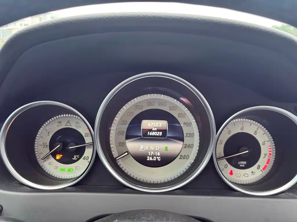 Mercedes-Benz C-Class — миниатюра 12
