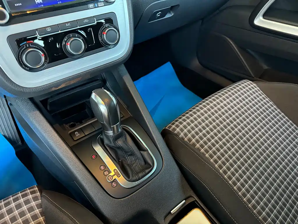 Volkswagen Scirocco — миниатюра 8