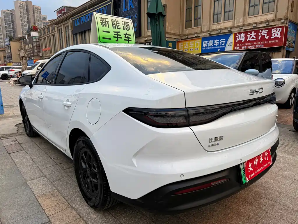 BYD Seal 05 DM-i — миниатюра 6