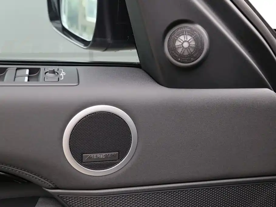 Land Rover Discovery — миниатюра 11