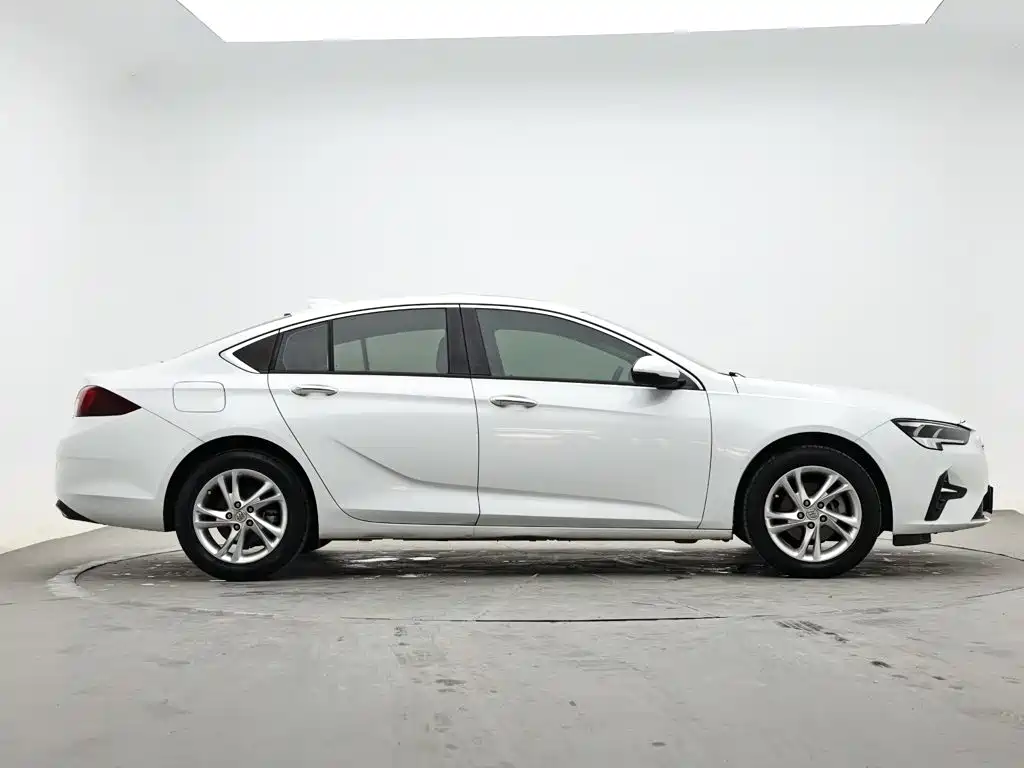 Buick Regal — миниатюра 5